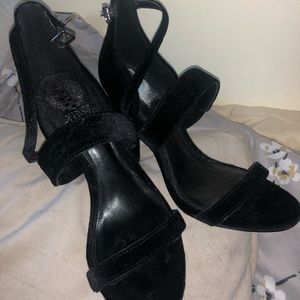 Vince Camuto velvet black heels